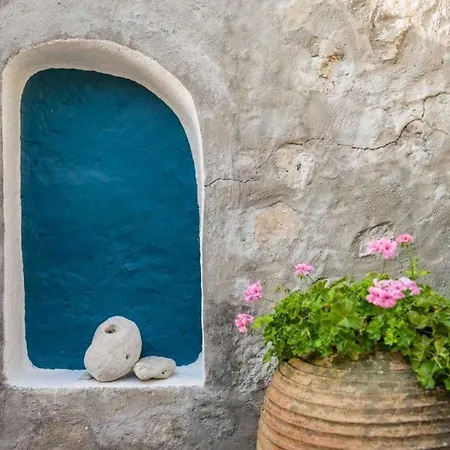Sakellarios House Holiday home *