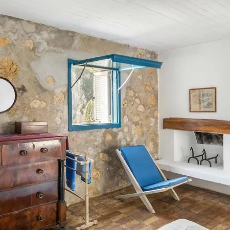 Sakellarios House * Corfu (city)